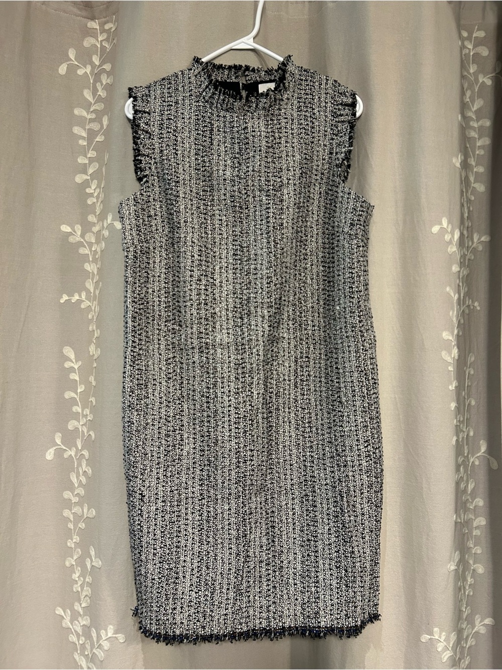 Textured Sleeveless Midi Dress in Black and White